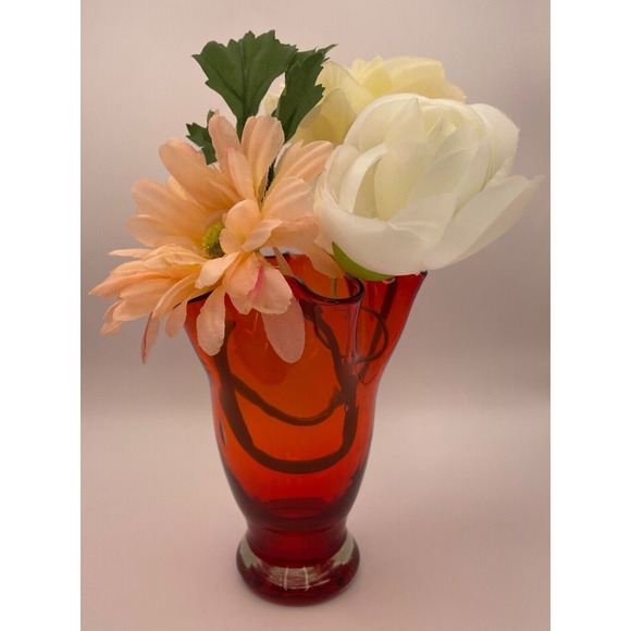 Vintage Red Orange Handkerchief Glass Vase Pre-owned - Picture 1 of 6